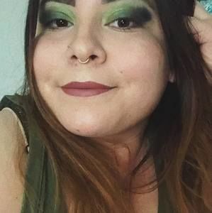 Meet your Posher, Felisha